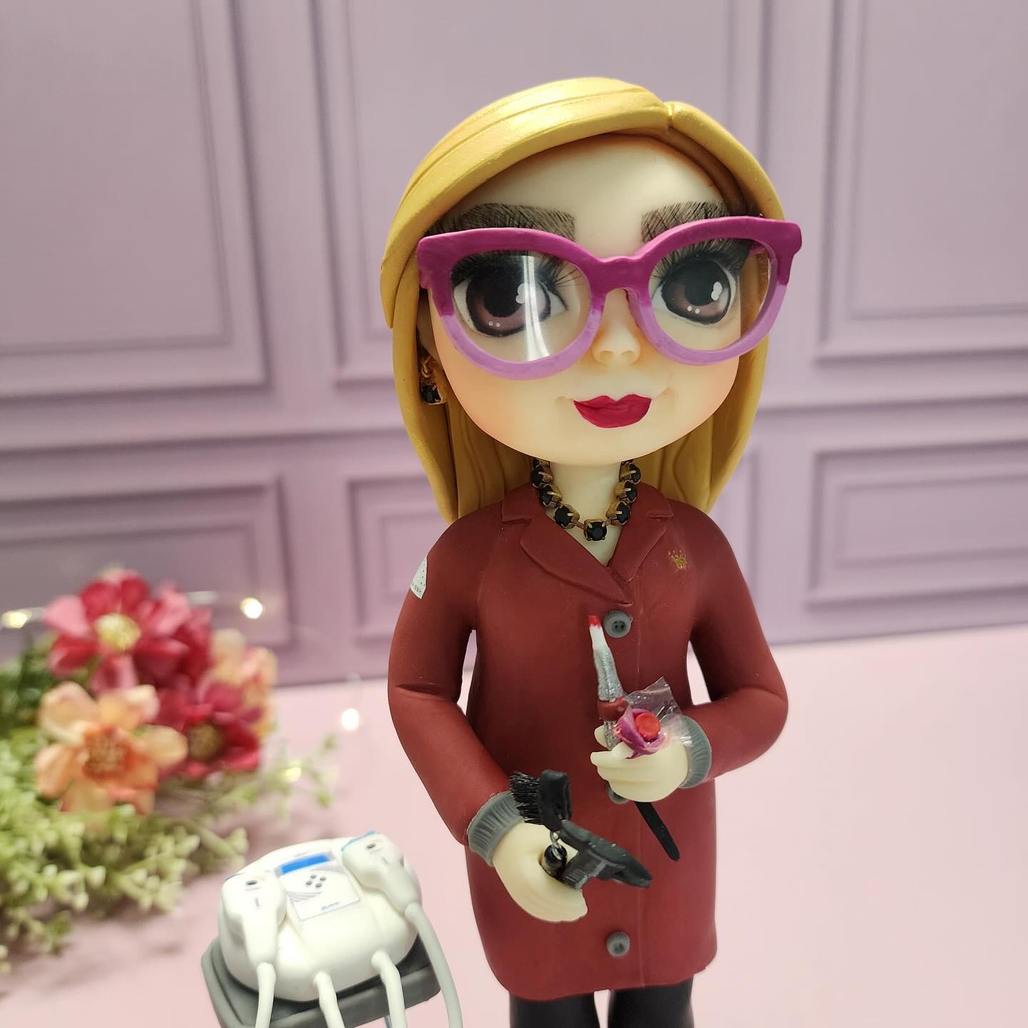 Boneco de biscuit: Professora de Estética